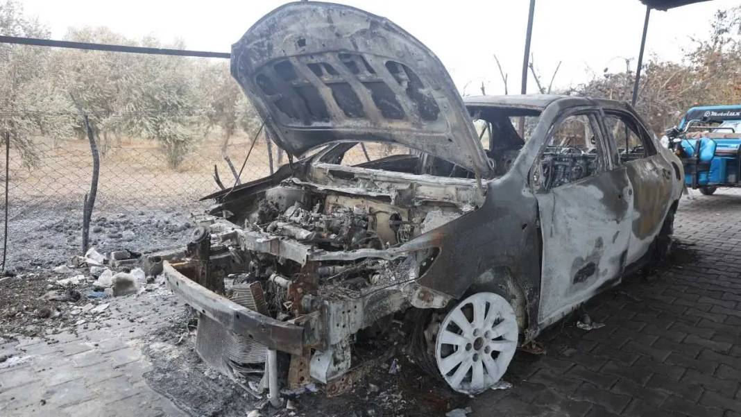 Hatay’da Depremzede Aile Yangınla Yıkıldı! Geçim Kaynakları Yok Oldu 1